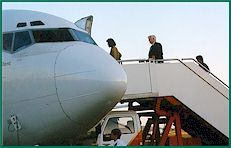 boarding.jpg (9120 bytes)